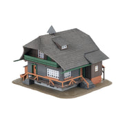 HO Anniversary Model Black Forest House with Figure (2606)