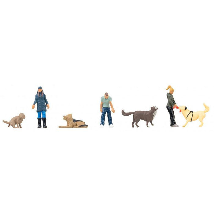 HO Dog Walkers (2606)