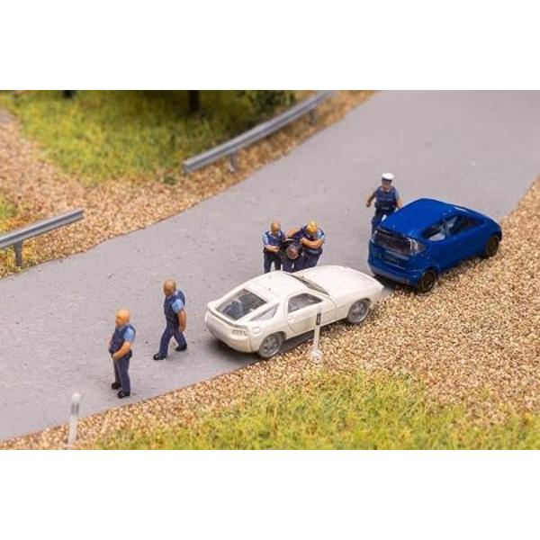 image2_N Policemen (2606)