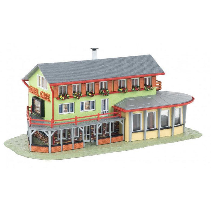 N 2226 Cafe Restaurant (2606)