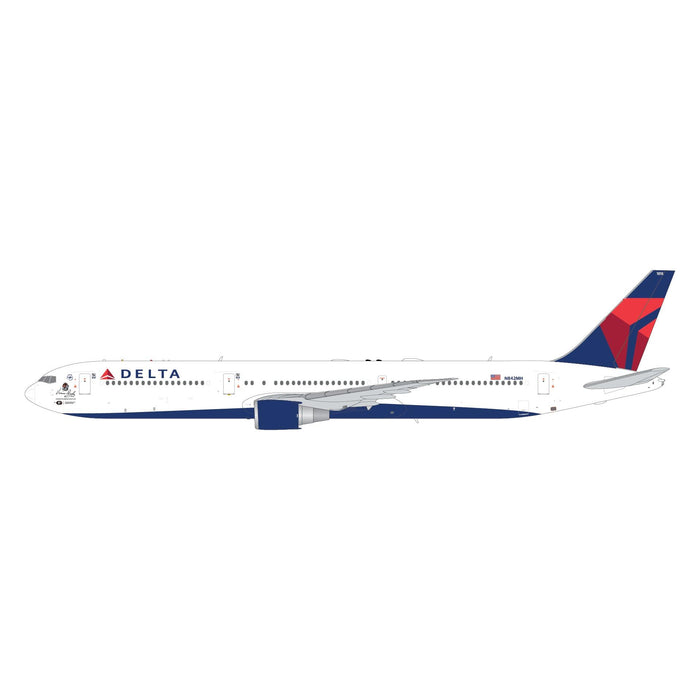 1/200 Delta Air Lines B767-400ER N842MH "Vince Dooley"