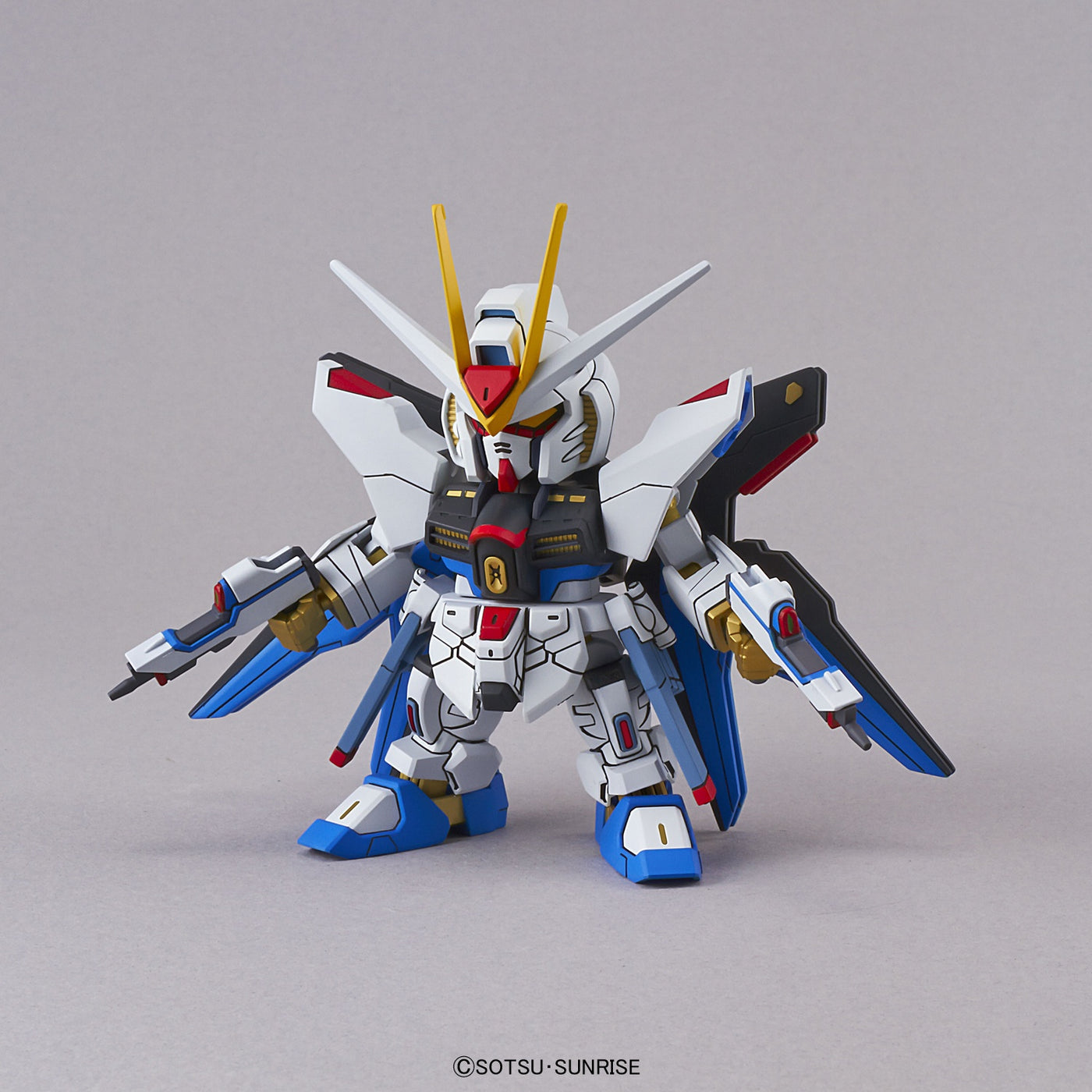SD Gundam EX-Standard Strike Freedom Gundam_1