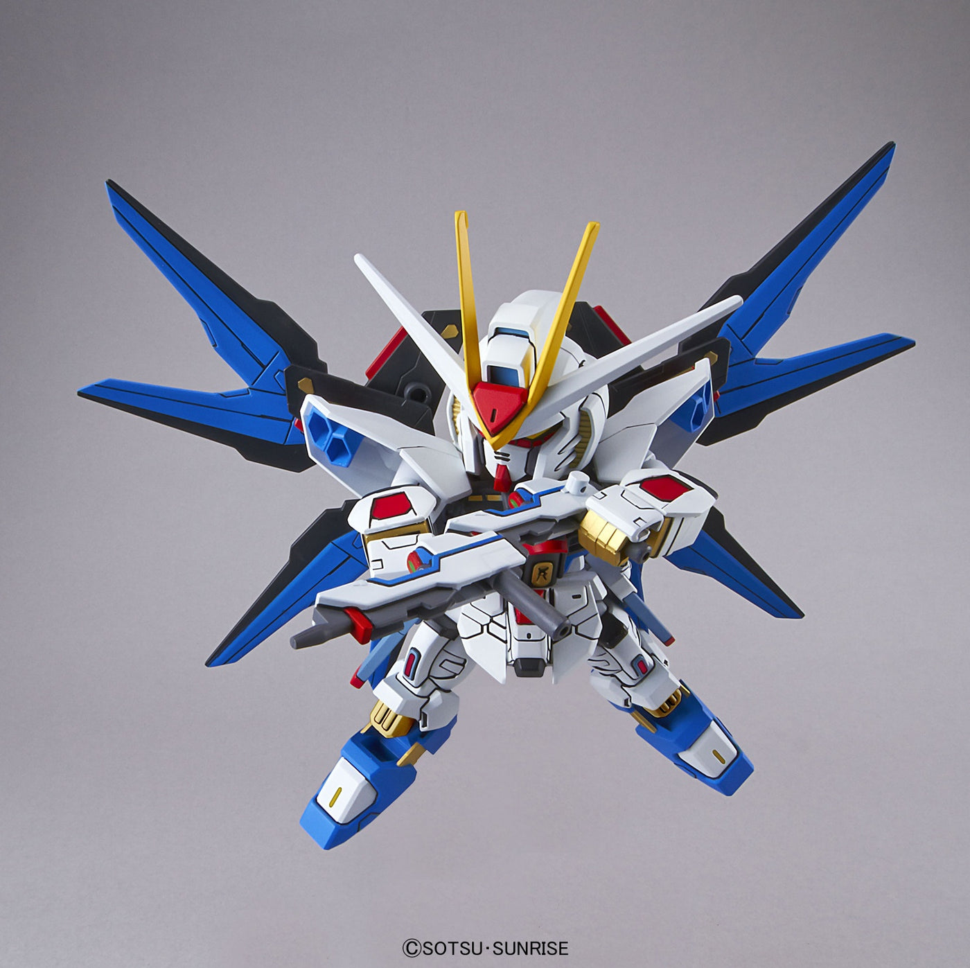 SD Gundam EX-Standard Strike Freedom Gundam_2