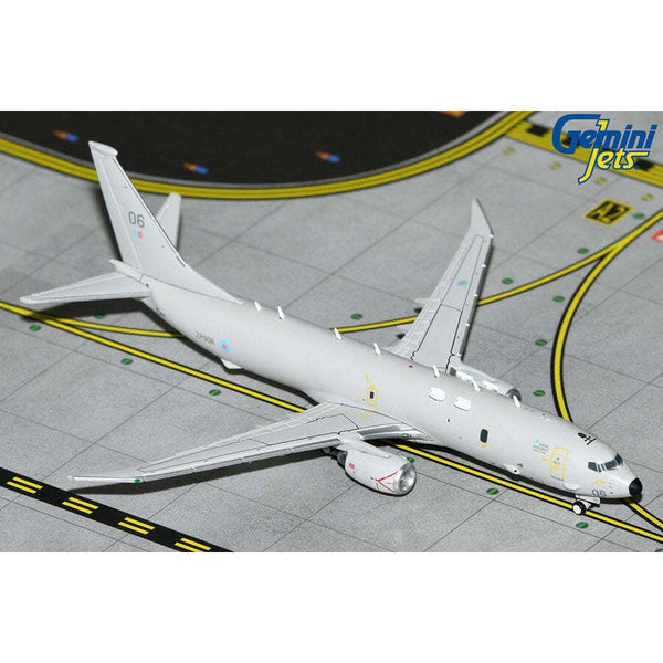 1/400 Royal Air Force P-8A Poseidon MRA1 ZP806