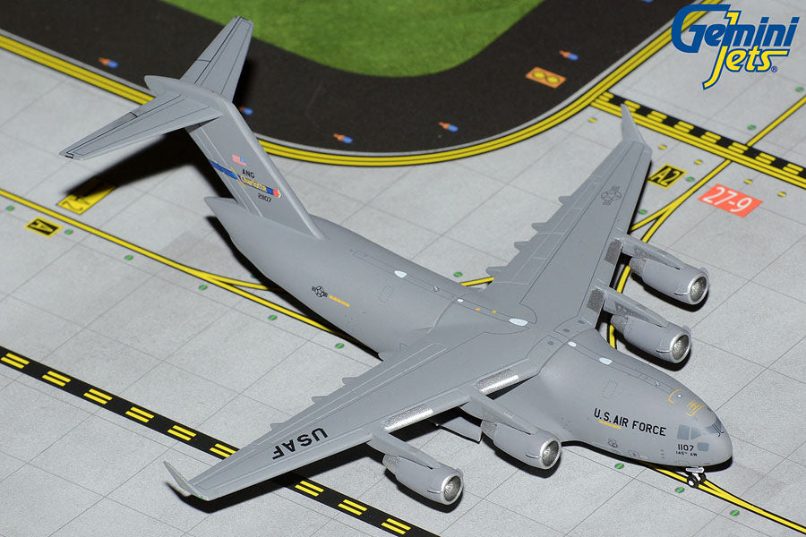 1/400 U.S. Air Force C-17 02-1107 Charlotte ANG Base