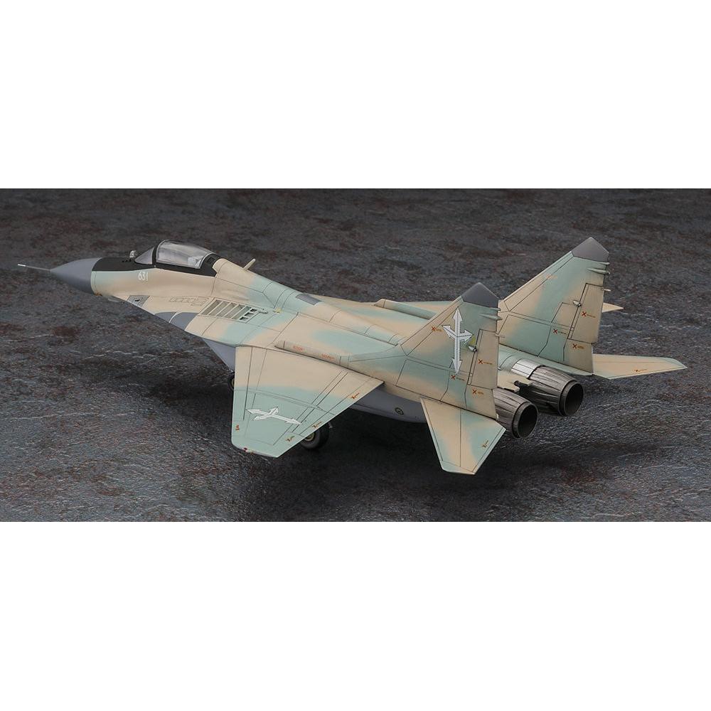 1/72 "Macross Zero" Mikoyan-29
