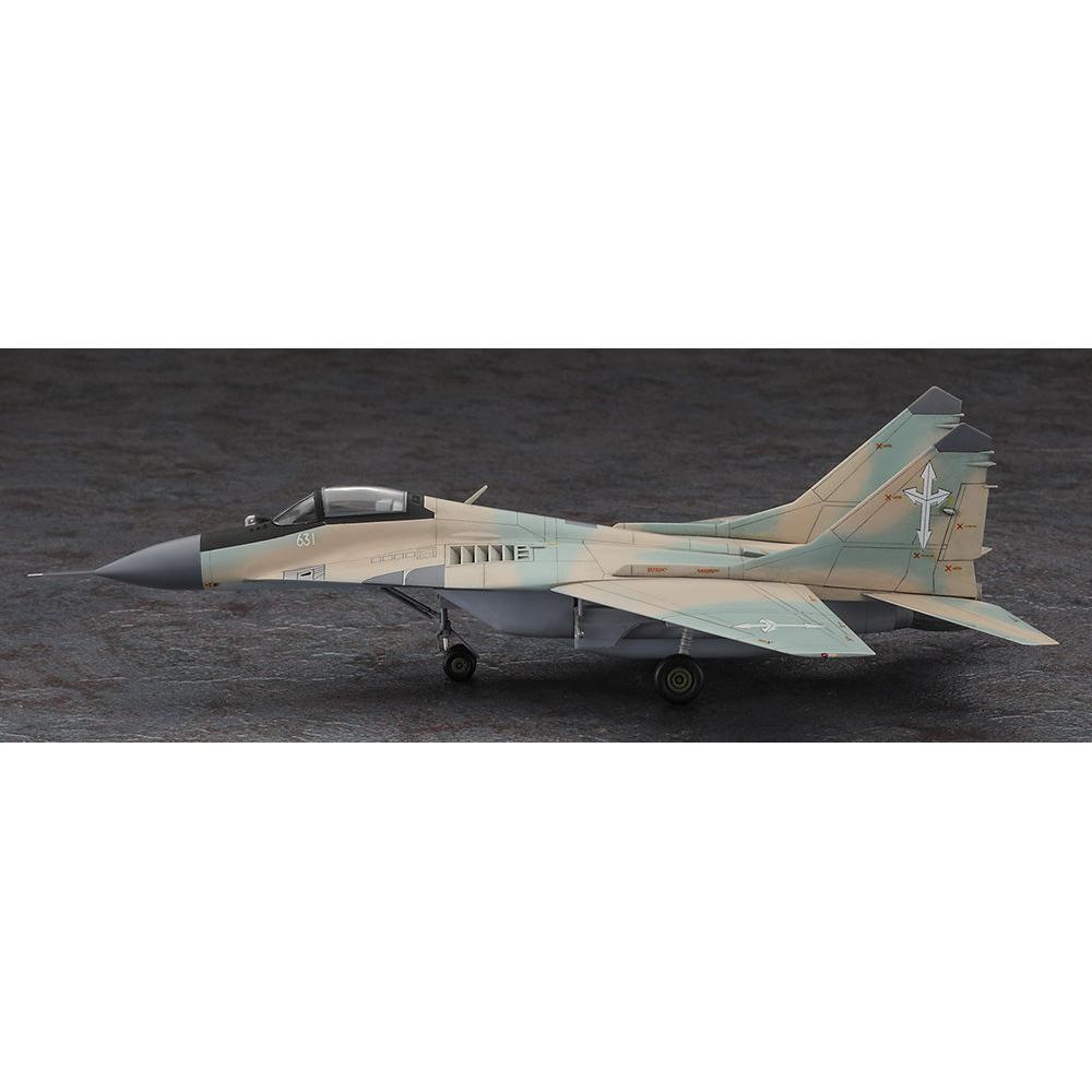 1/72 "Macross Zero" Mikoyan-29