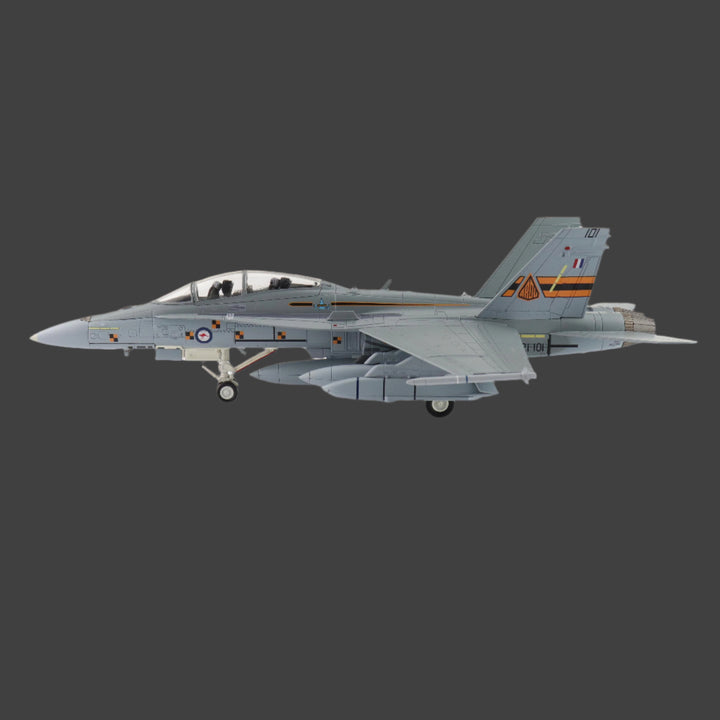 imag3_1/72 F/A-18B Hornet "ARDU" A21-101 RAAF (with 2 x AGM-158)
