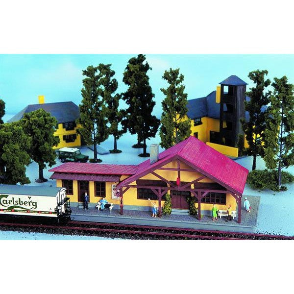 HO Suburban Station Kit