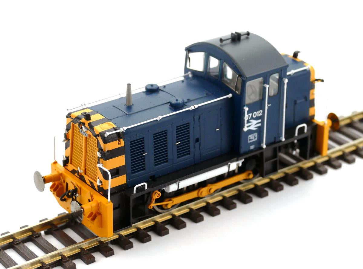 OO Class 07 BR Blue with Wasp Stripes 07012 (V1)_2
