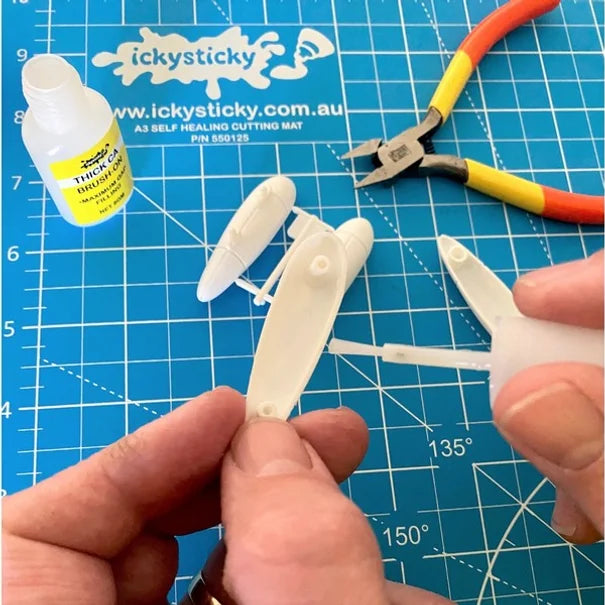 Brush On Medium CA 8gm