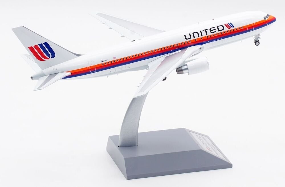 1/200 United Airlines Boeing 767-200 N611UA "Saul Bass"
