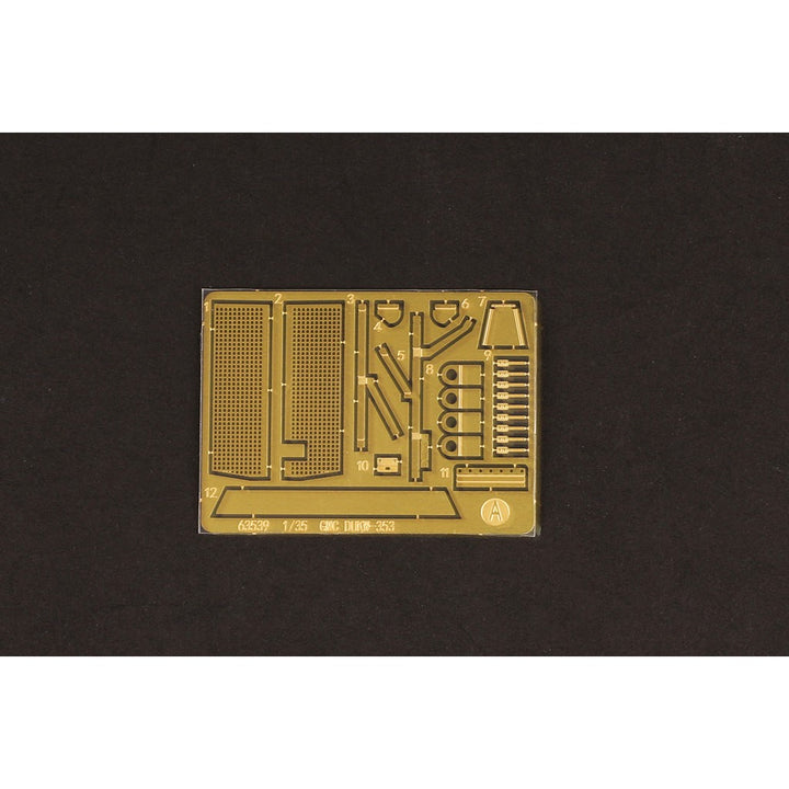 1/35 GMC DUKW-353 with WTCT-6 Trailer Plastic Model Kit_23