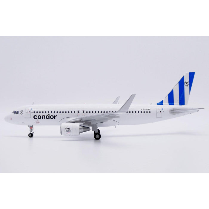 1/200 Condor Airbus A320 Blue Tail Reg: LZ-FBG with Stand
