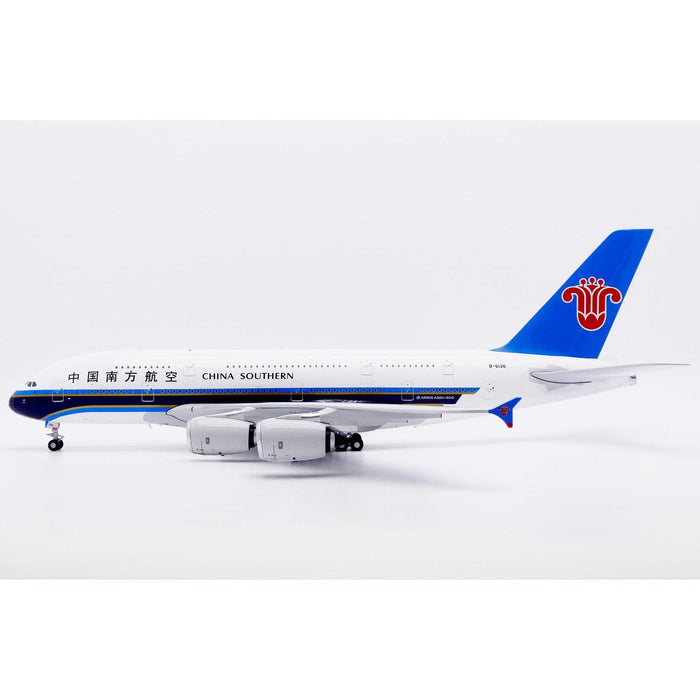 1/200 China Southern Airlines Airbus A380 Reg: B-6136 with Stand