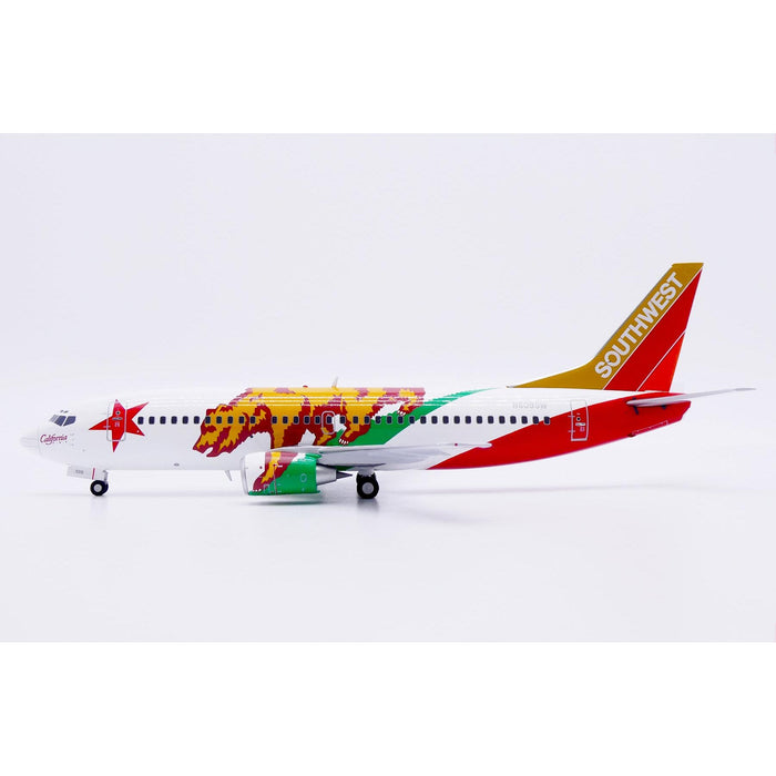1/200 Southwest Airlines Boeing 737-300 California One OC Reg: N609SW with Stand
