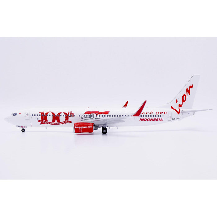 1/200 Lion Air Boeing 737-900ER 100th Boeing Next-Generation 737 Reg: PK-LOF with Stand