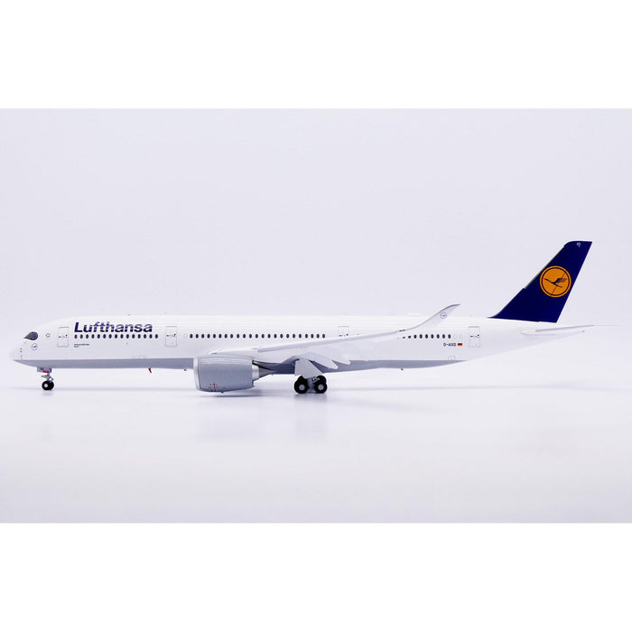 1/200 Lufthansa Airbus A350-900XWB OC Reg: D-AIXD Flaps Down with Stand