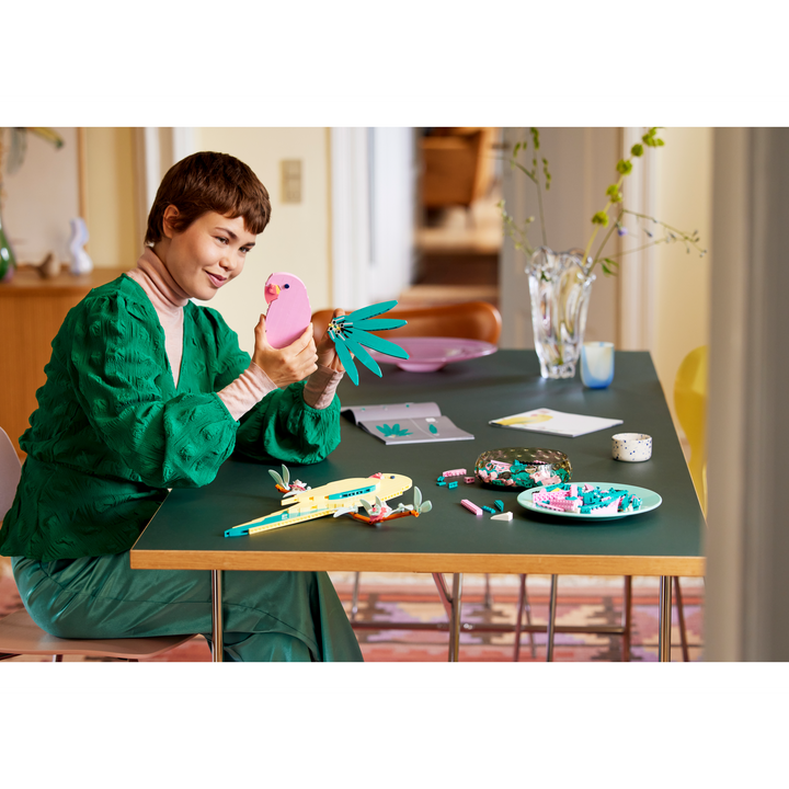 The Fauna Collection – Macaw Parrots_5