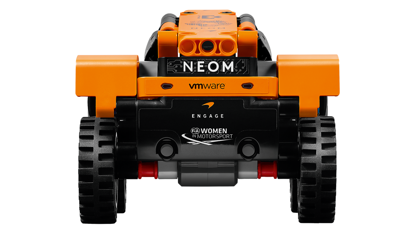 NEOM McLaren Extreme E Race Car_7