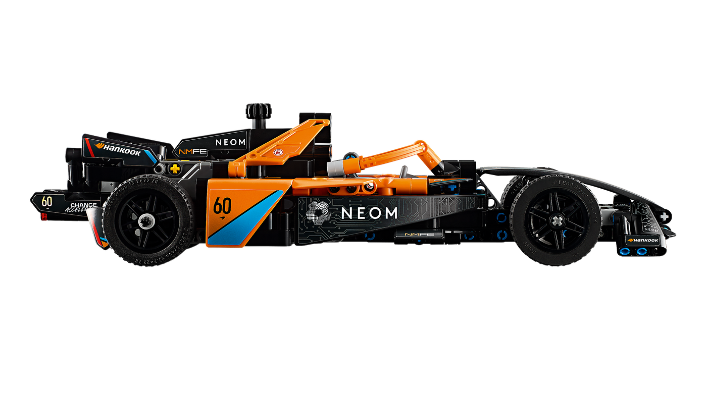 NEOM McLaren Formula E Race Car_8