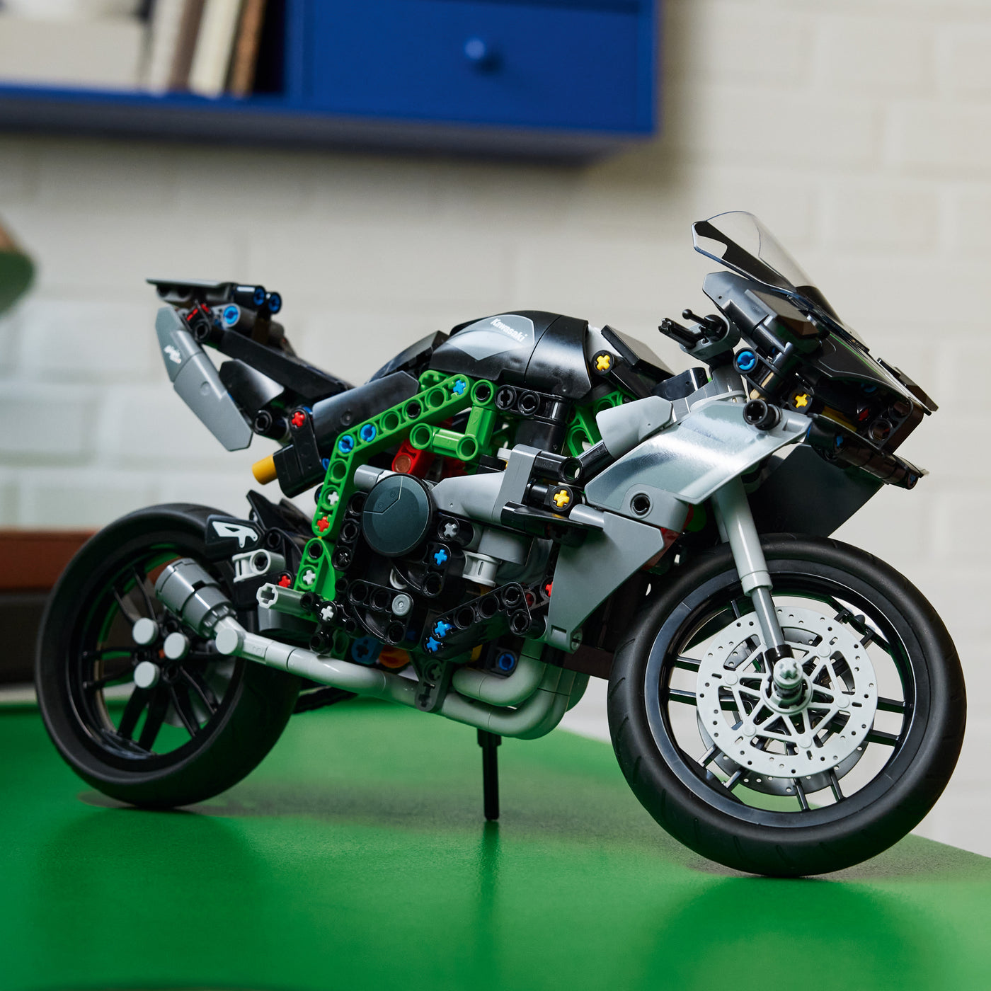 Kawasaki Ninja H2R Motorcycle_12