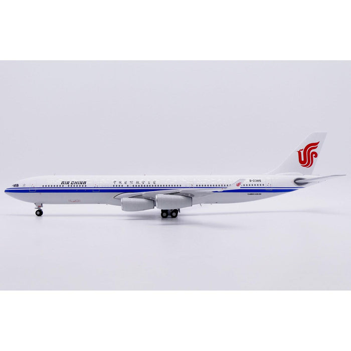 1/200 Air China Airbus A340-300 Reg: B-2385 with Stand