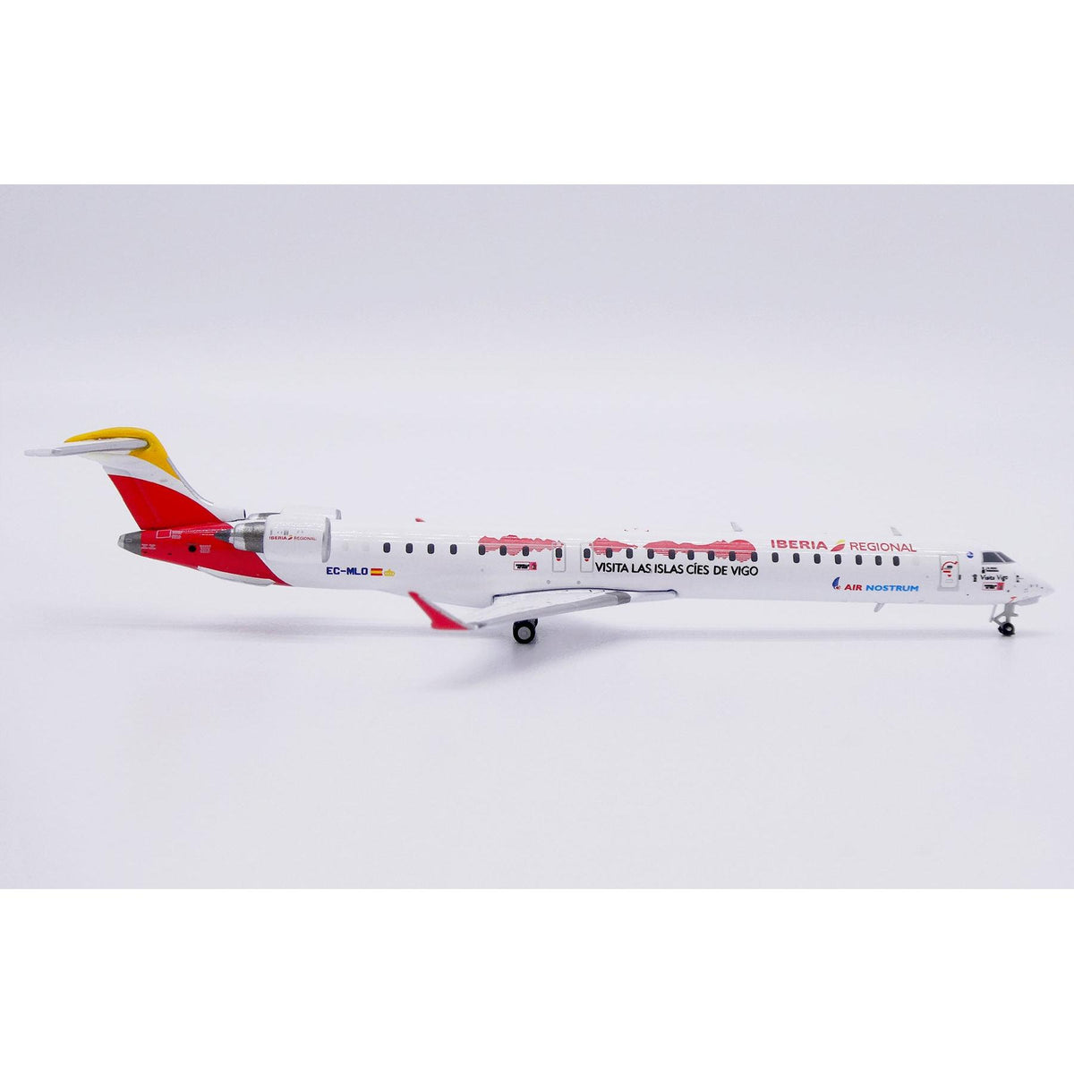 1/400 Iberia Regional (Air Nostrum) Bombardier CRJ-1000ER "Visita Vigo" Reg: EC-MLO with Antenna