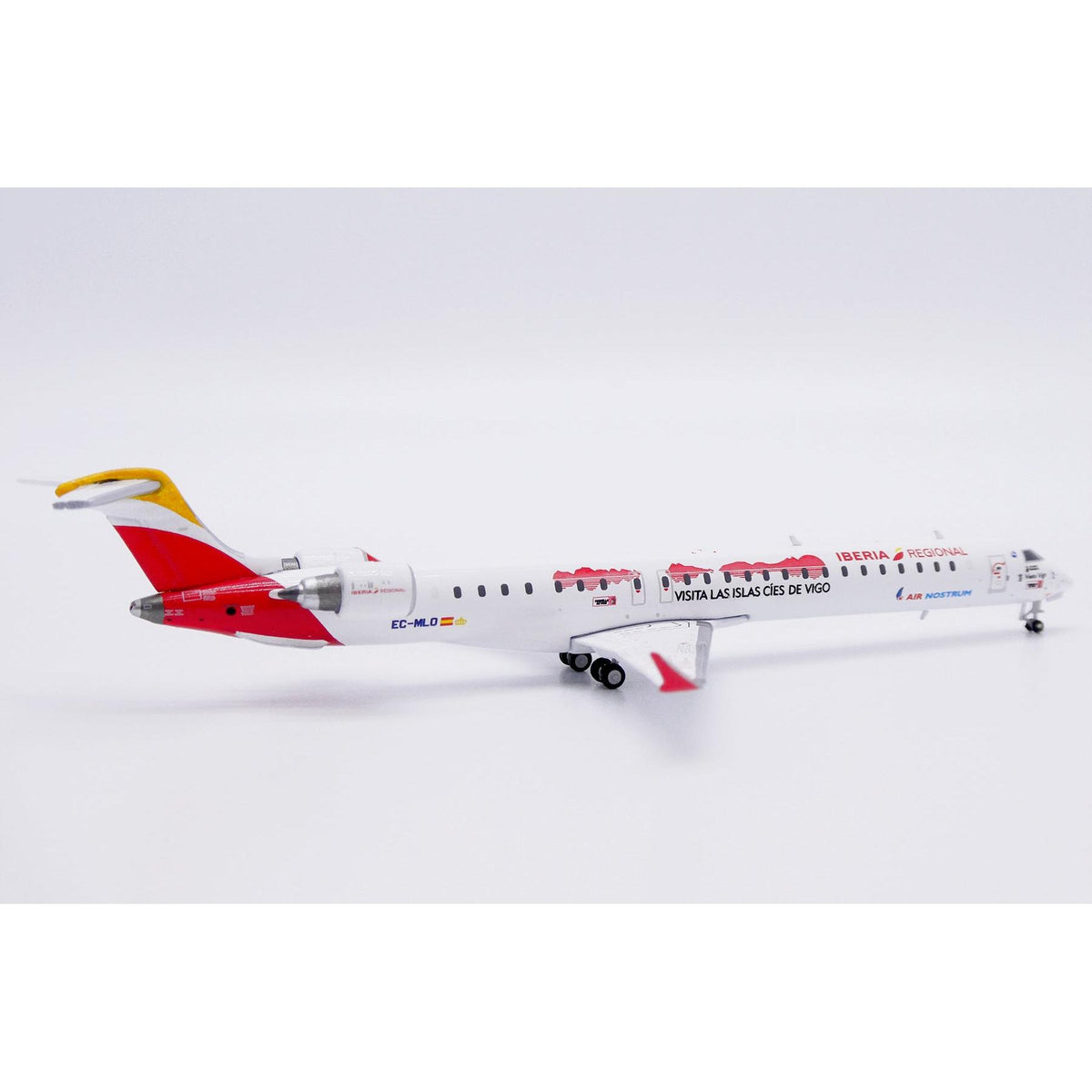 1/400 Iberia Regional (Air Nostrum) Bombardier CRJ-1000ER "Visita Vigo" Reg: EC-MLO with Antenna
