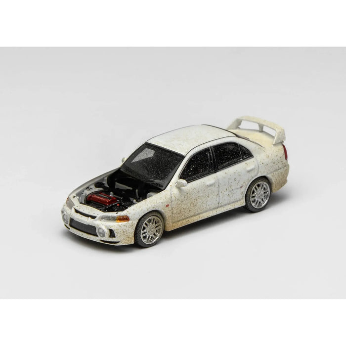 1/64 Mitsubishi Lancer Evolution IV Muddy Version with Rally Light