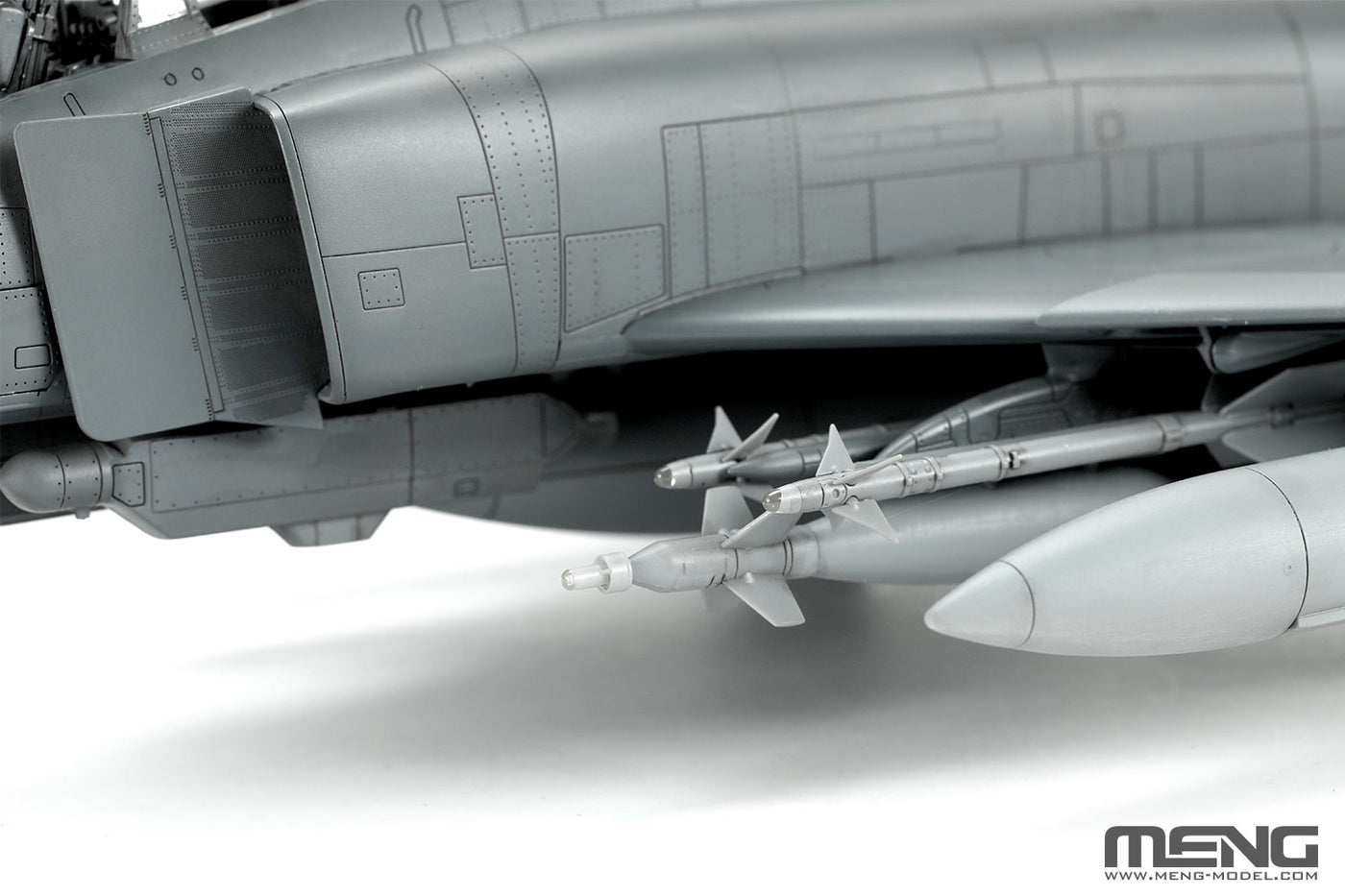 1/48 McDonnell Douglas F-4E Phantom II Plastic Model Kit_8