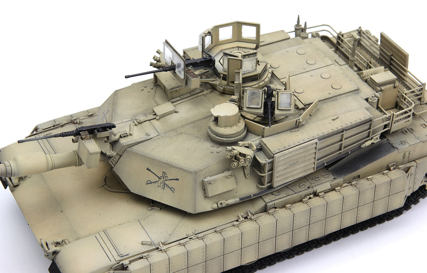 1/35 U.S. Main Battle Tank M1A2 SEP Abrams TUSK I/TUSK II Plastic Model Kit_4