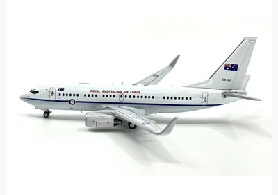 1/400 RAAF Boeing 737-700 BBJ A36-002_3