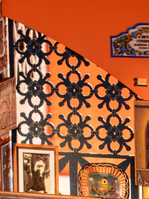 image9_DIY Mini House Cheers Bar & Dining