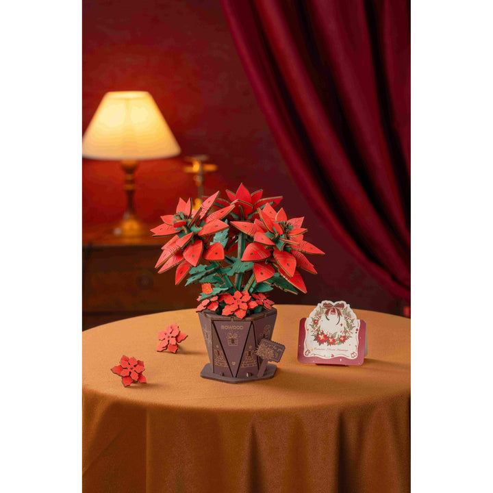 image3_Wood Bloom Poinsettia