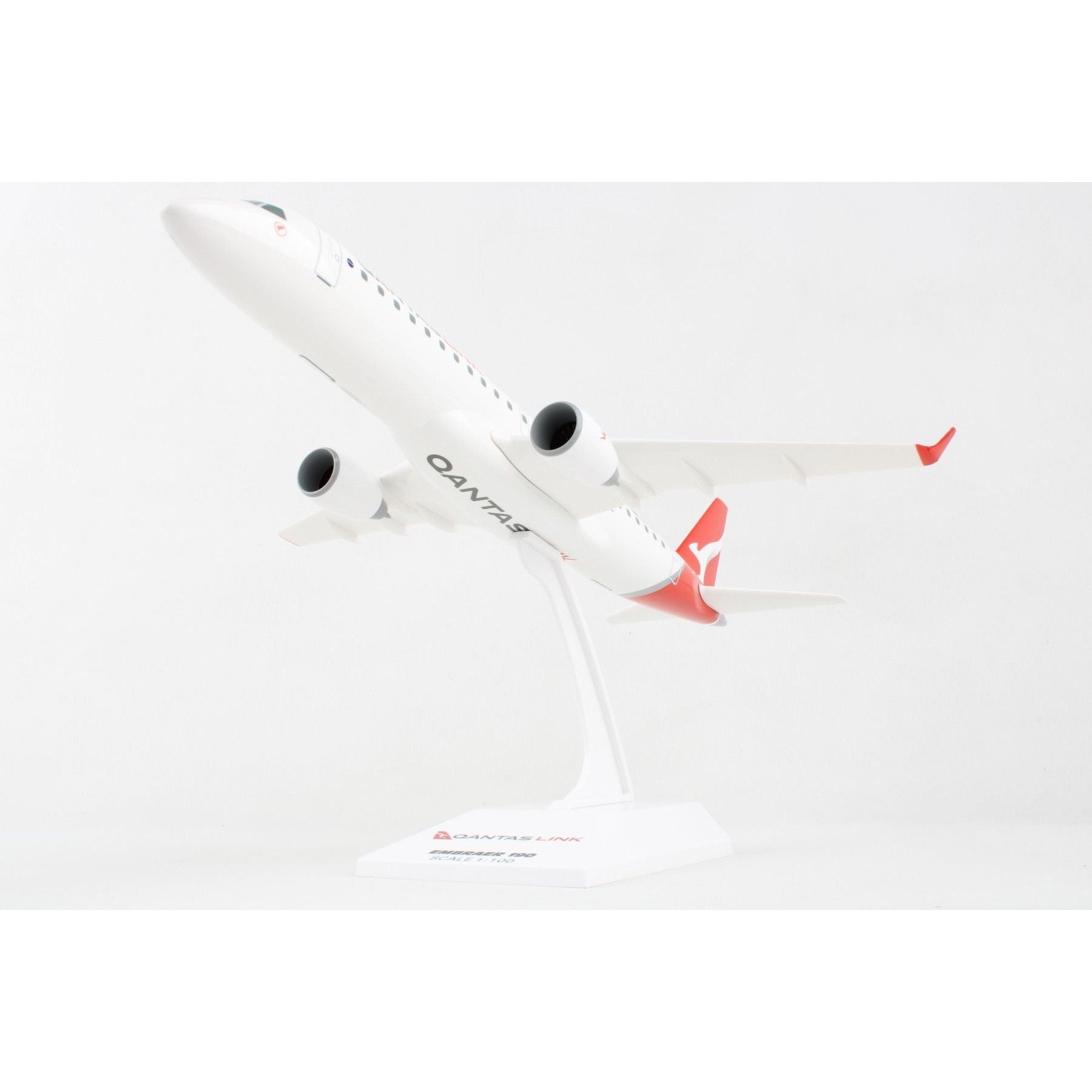 Skymarks QANTAS 1/100 QANTAS E190 – Hobbyco