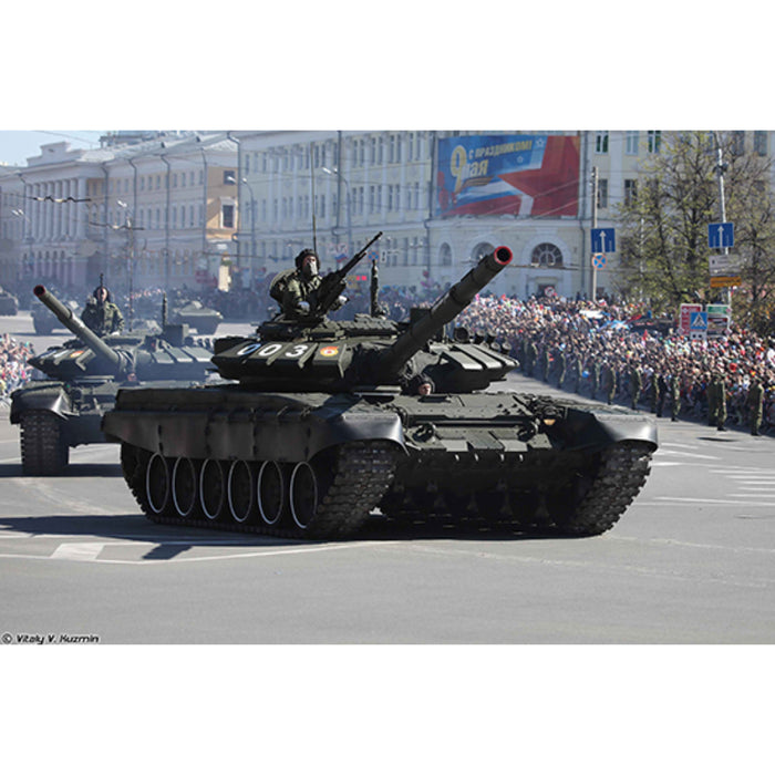 1/35 Russian T-72B3 Mbt