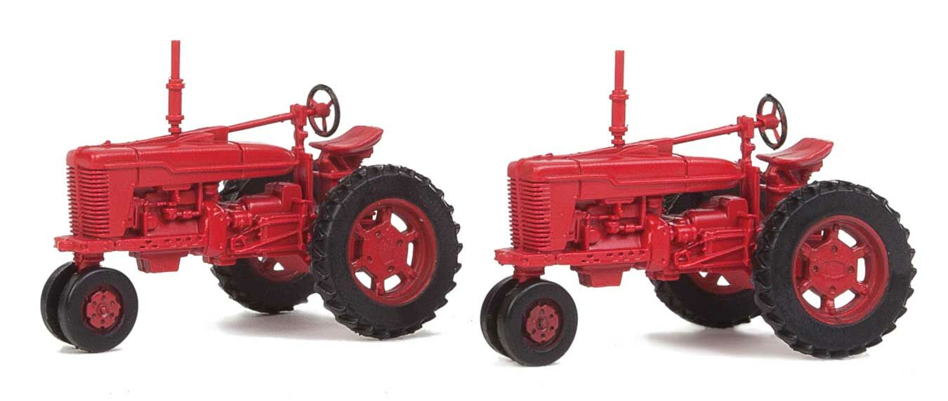 HO Farm Tractors Red (2)