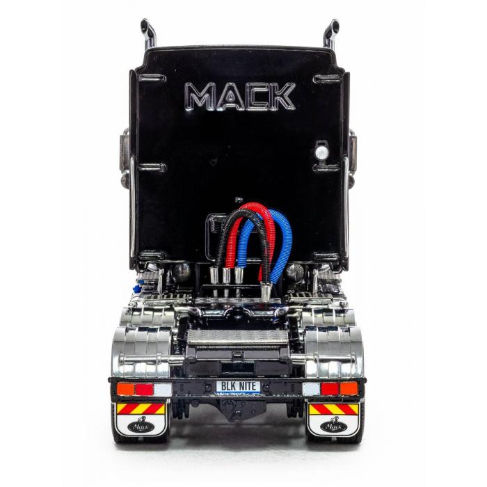 1/50 Mack Late Edition Superliner Black