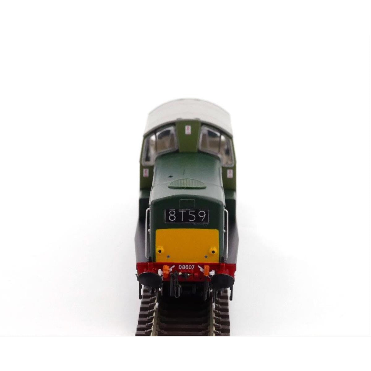 OO Class 17 BR Green Syp D8607