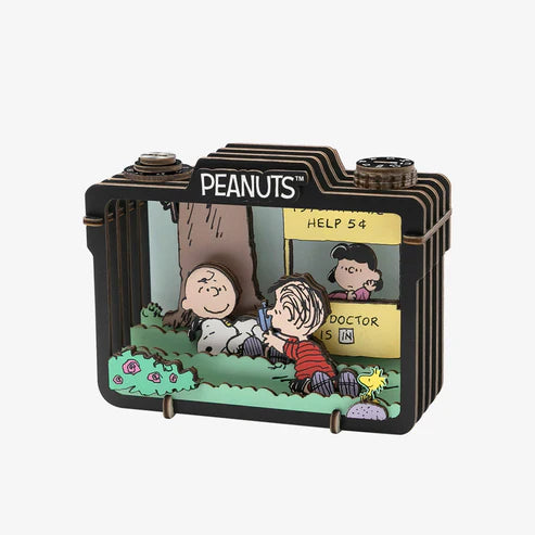 Puremind Peanuts: Snoopy Summer Snapshot Wooden Theater