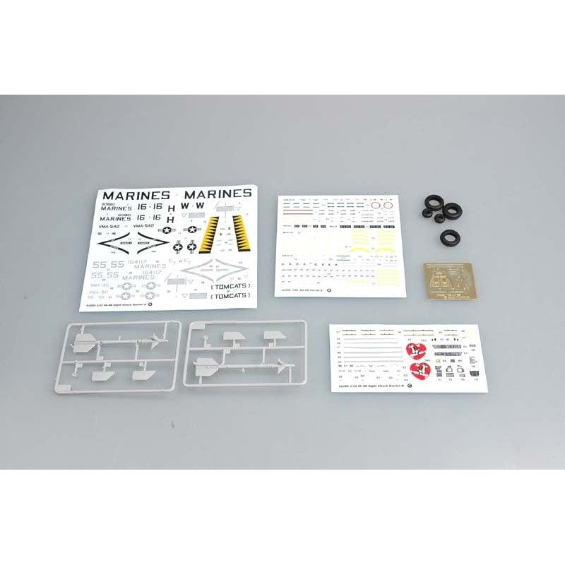Trumpeter - Trumpeter 02285 1/32 AV-8B Night Attack Harrier II