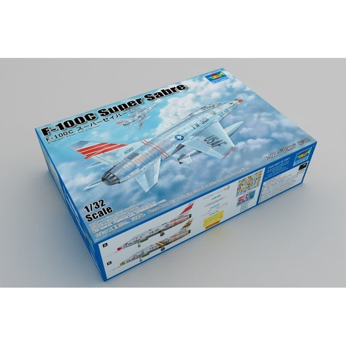 03221 1/32 F100C Super Sabre Plastic Model Kit
