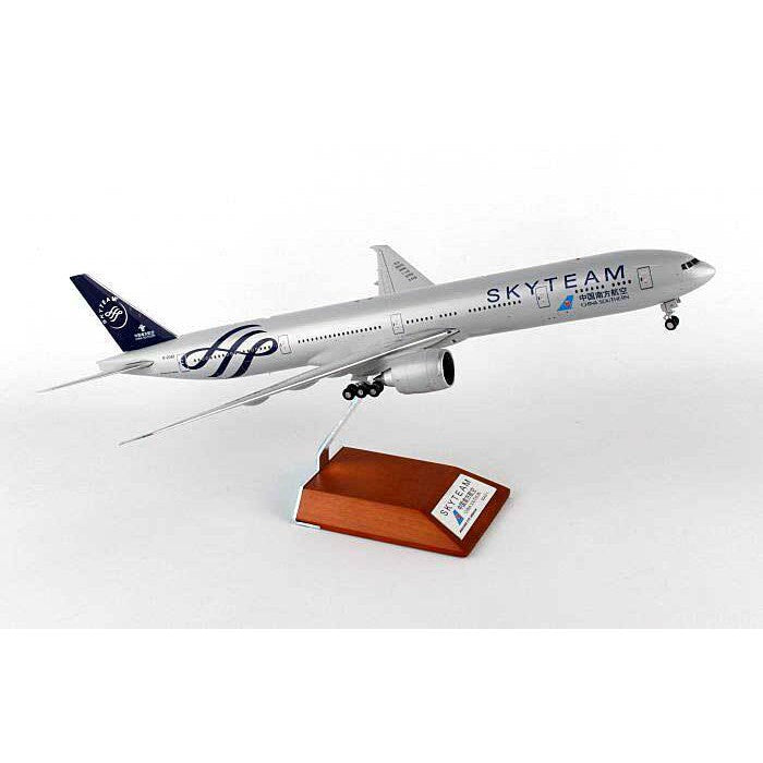 1/200 B777300ER Aeroflot Skyteam