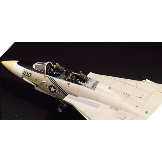 12253 1/48 F14A Tomcat Plastic Model Kit