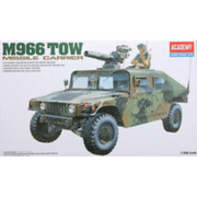 13250 1/35 M966 Hummer With Tow Plastic Model Kit