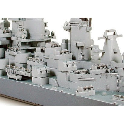 1/700 Waterline Series USS Navy Battleship BB63 Missouri