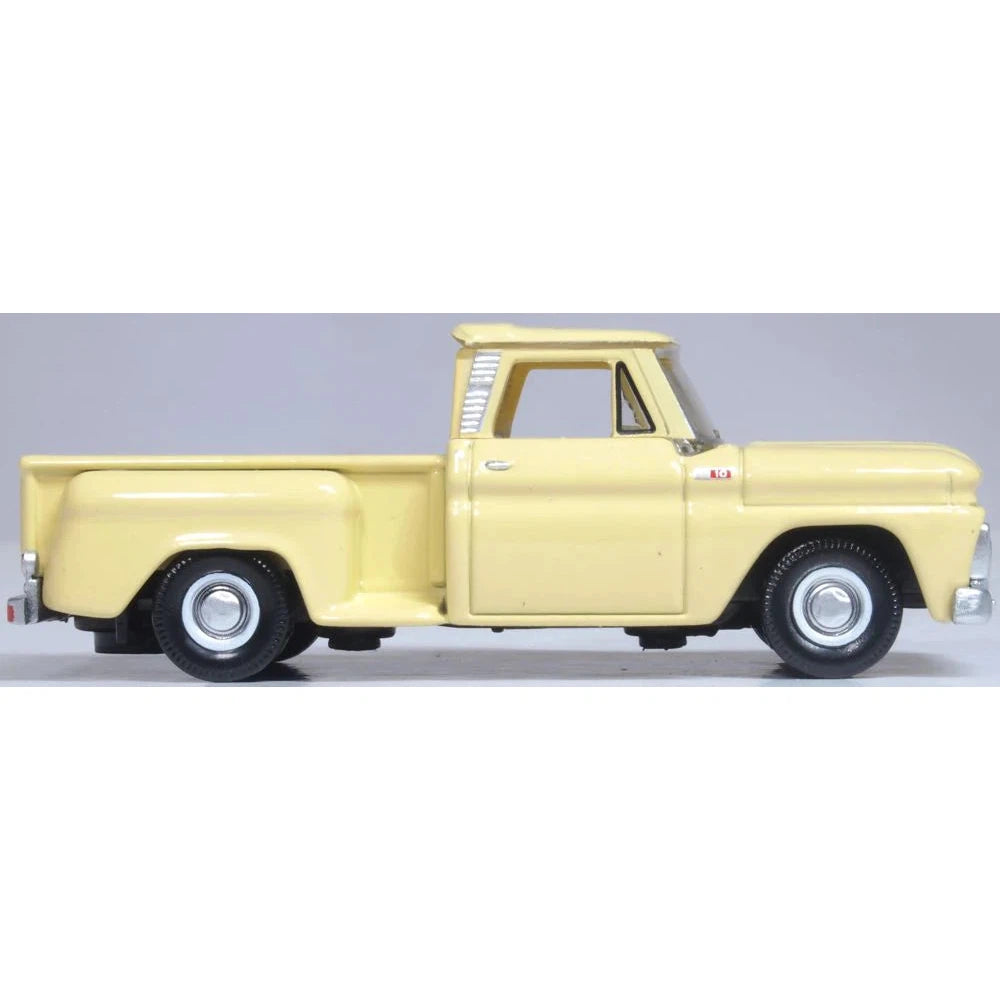 1/87 Chevrolet Stepside Pick Up 1965 Yellow
