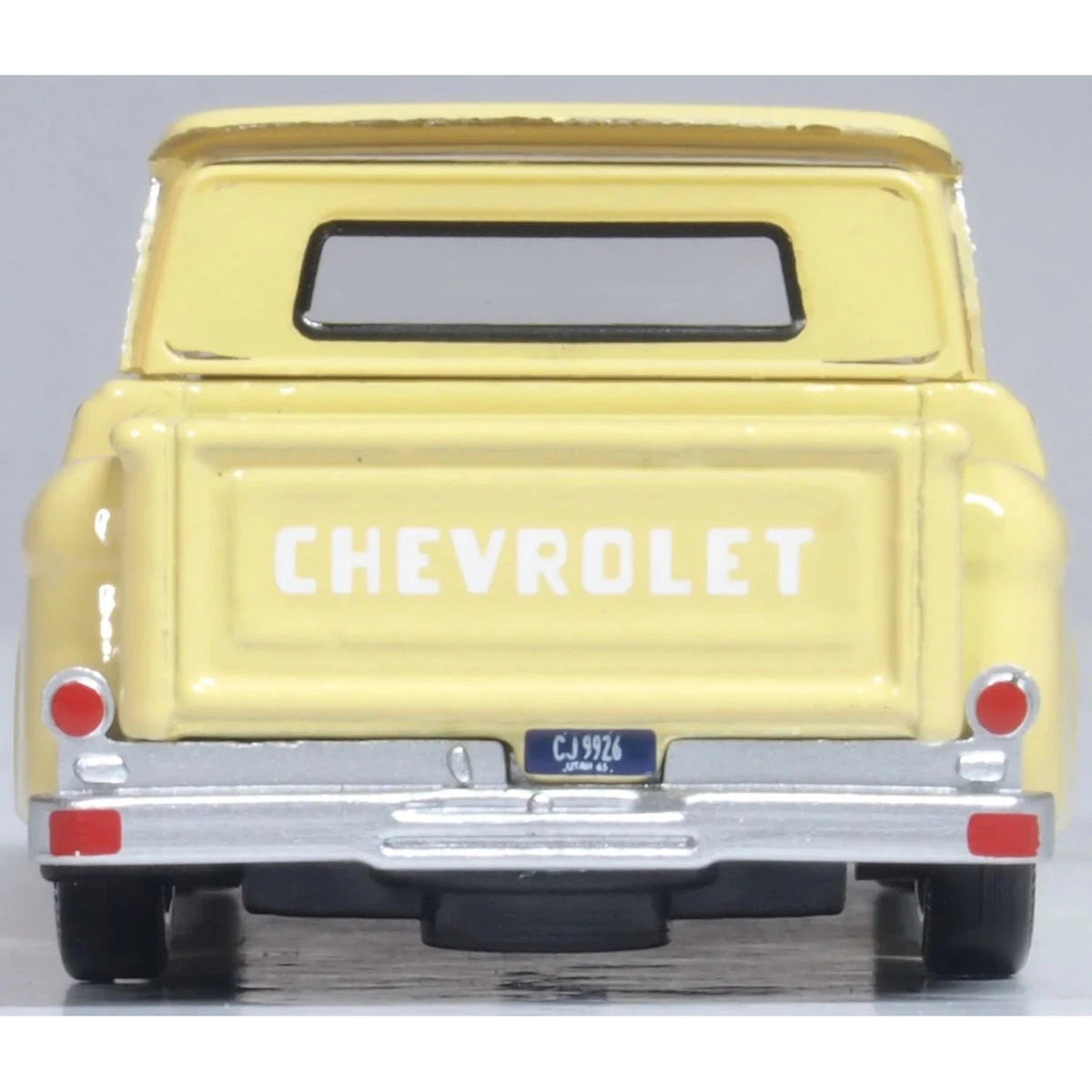1/87 Chevrolet Stepside Pick Up 1965 Yellow