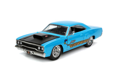 1/24 Wile Coyote with 1970 Plymouth Road Runner